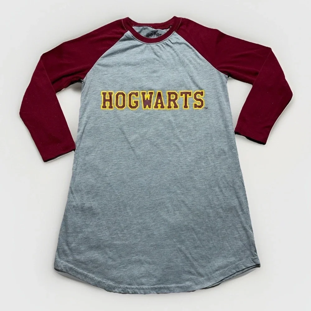 Harry Potter Hogwarts T-Shirt Kids Girls 14 Burgundy Gray Graphics Raglan Sleeve